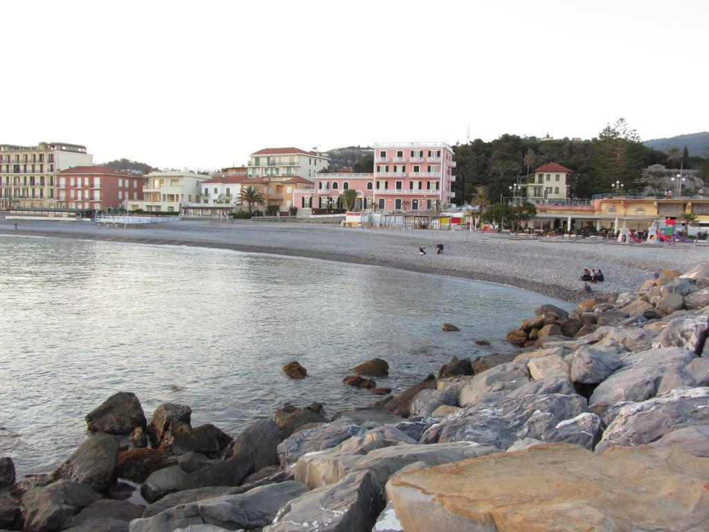 La Casa Della Zia Villa Bordighera Cameră foto